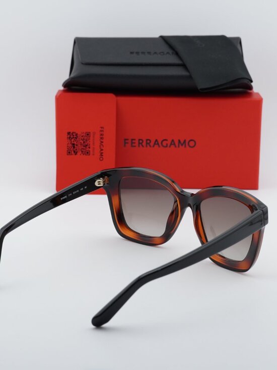 Salvatore Ferragamo SF955S 214 Square Sunglasses - Havana / Brown main image 4